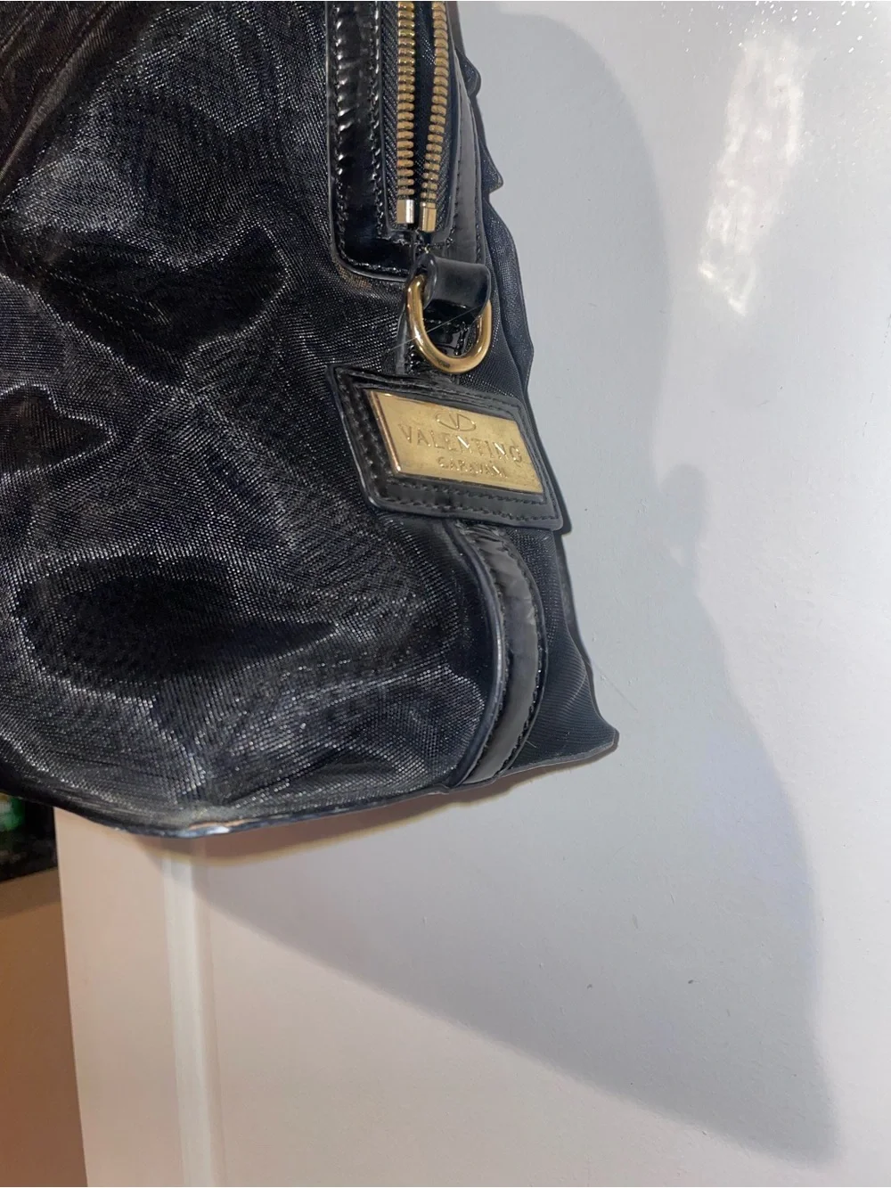 Valentino Garavani sophisticated features